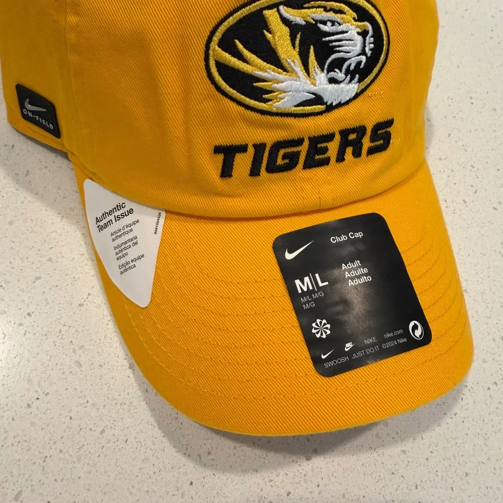 Nike Missouri‎ Tigers Club Cap Authentic Team Issue Adjustable Hat Gold C13499